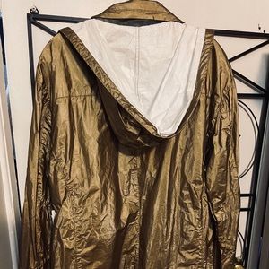 Women’s or men’s